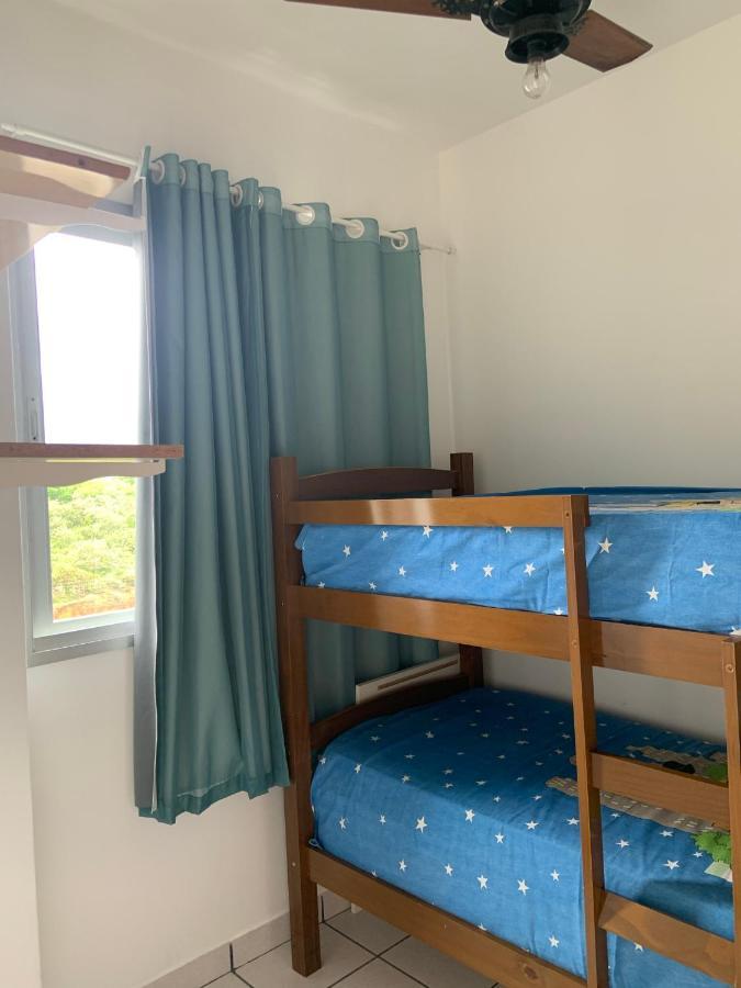 Apartamento Pe Na Areia E Aguas Tranquilas No Centro De Гуарапари Екстериор снимка